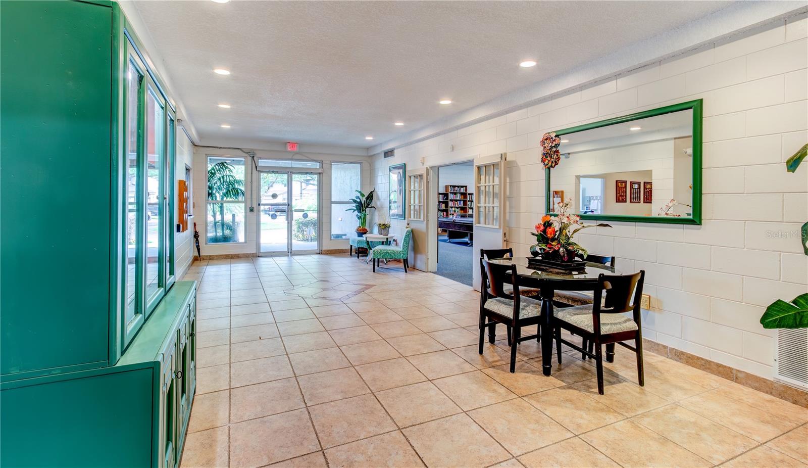 LAKE OF THE WOODS TOWNHOUSE - Residential