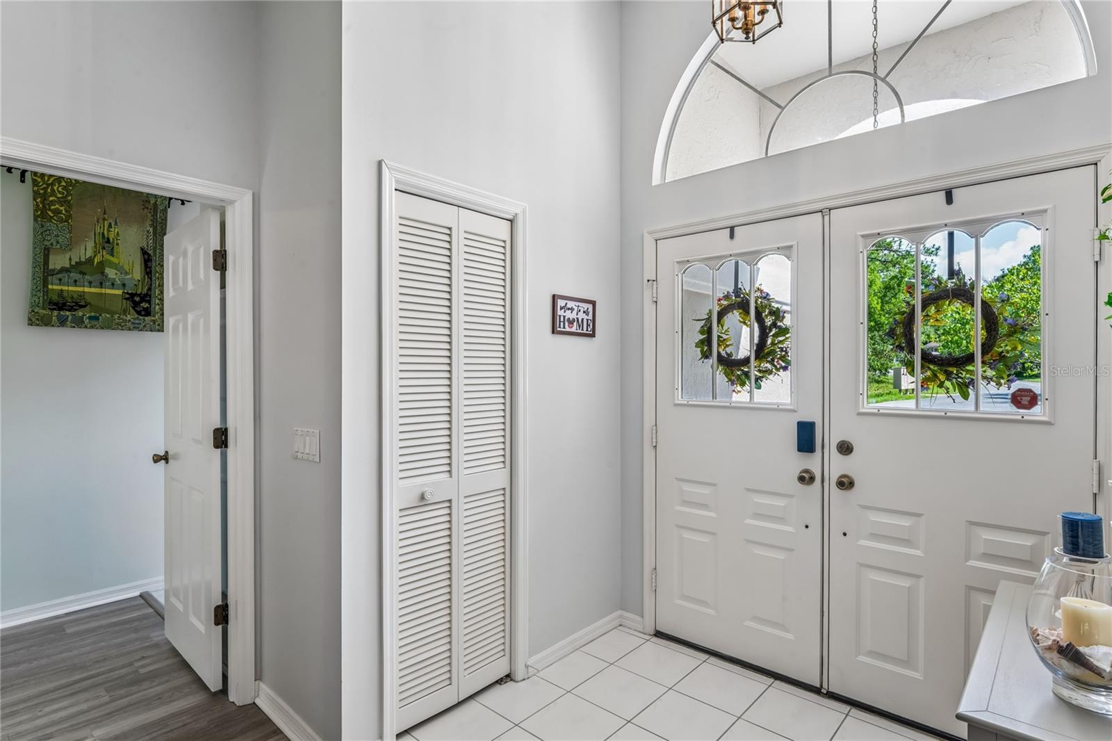 4 SPRUCE PINE COURT N