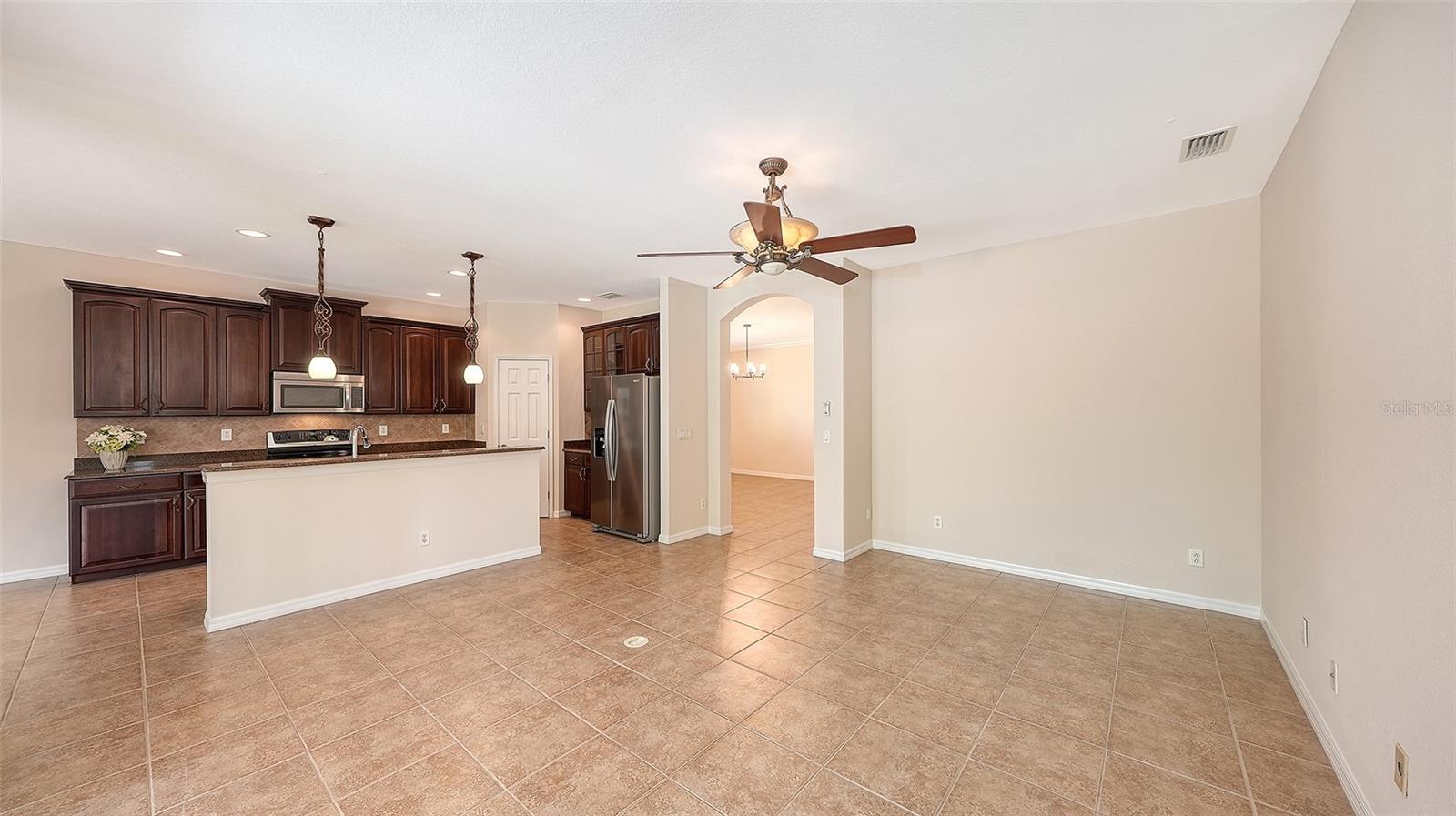 VENETIAN FALLS PH 2 - Residential