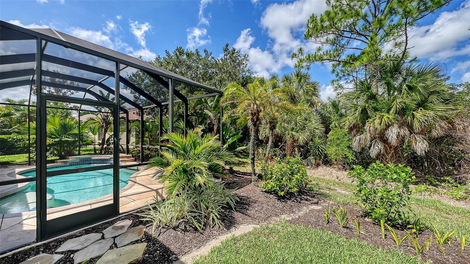 VENETIAN FALLS PH 2 - Residential