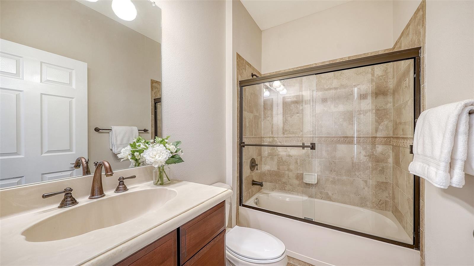 VENETIAN FALLS PH 2 - Residential