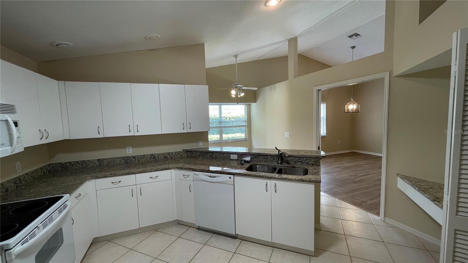 LONGWOOD RUN - Residential Lease