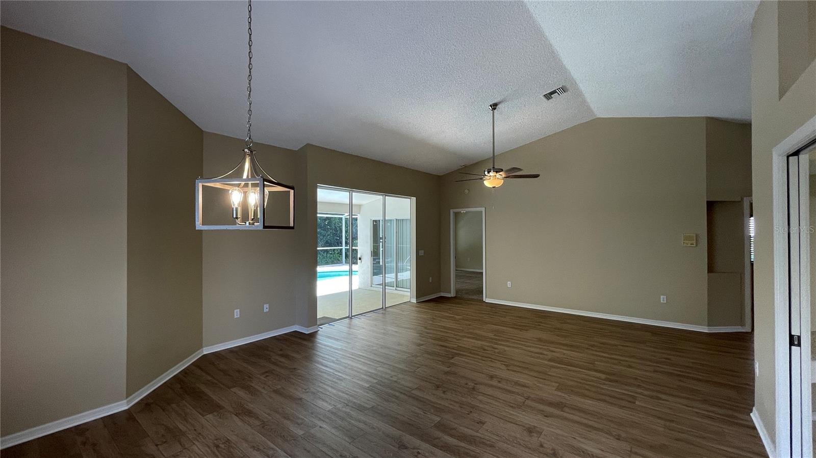 LONGWOOD RUN - Residential Lease