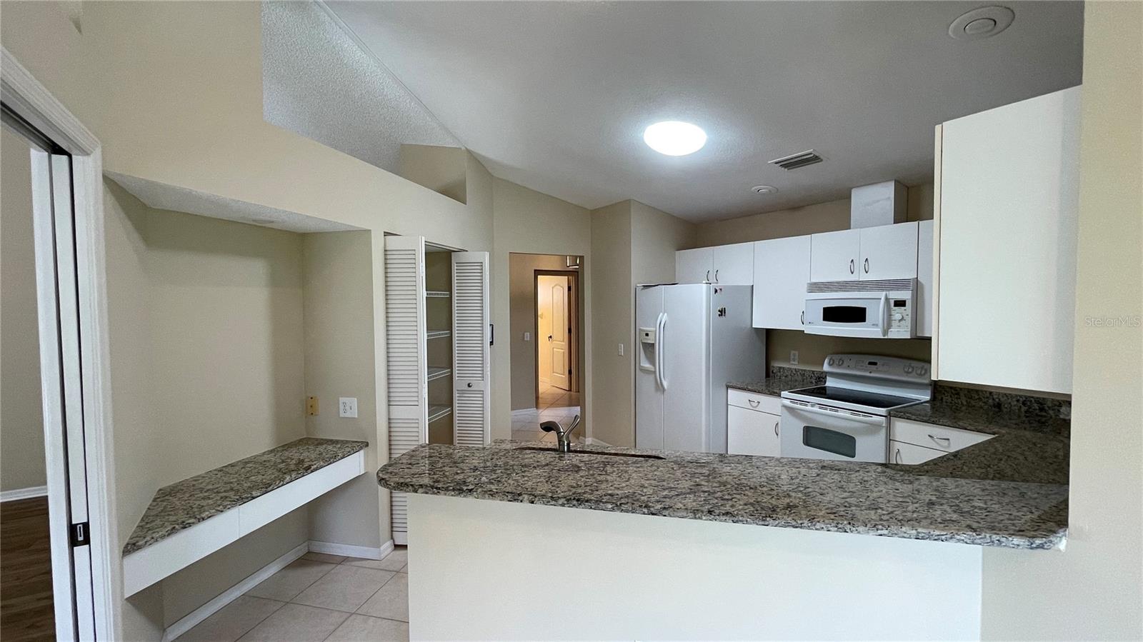 LONGWOOD RUN - Residential Lease