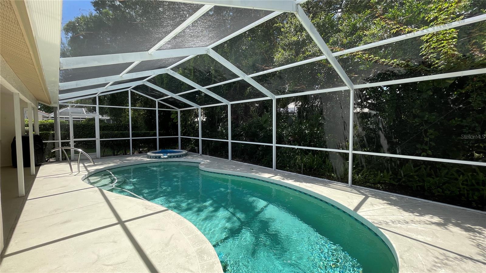 LONGWOOD RUN - Residential Lease