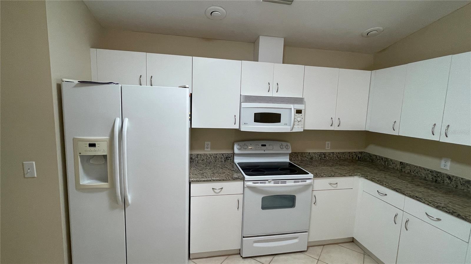 LONGWOOD RUN - Residential Lease