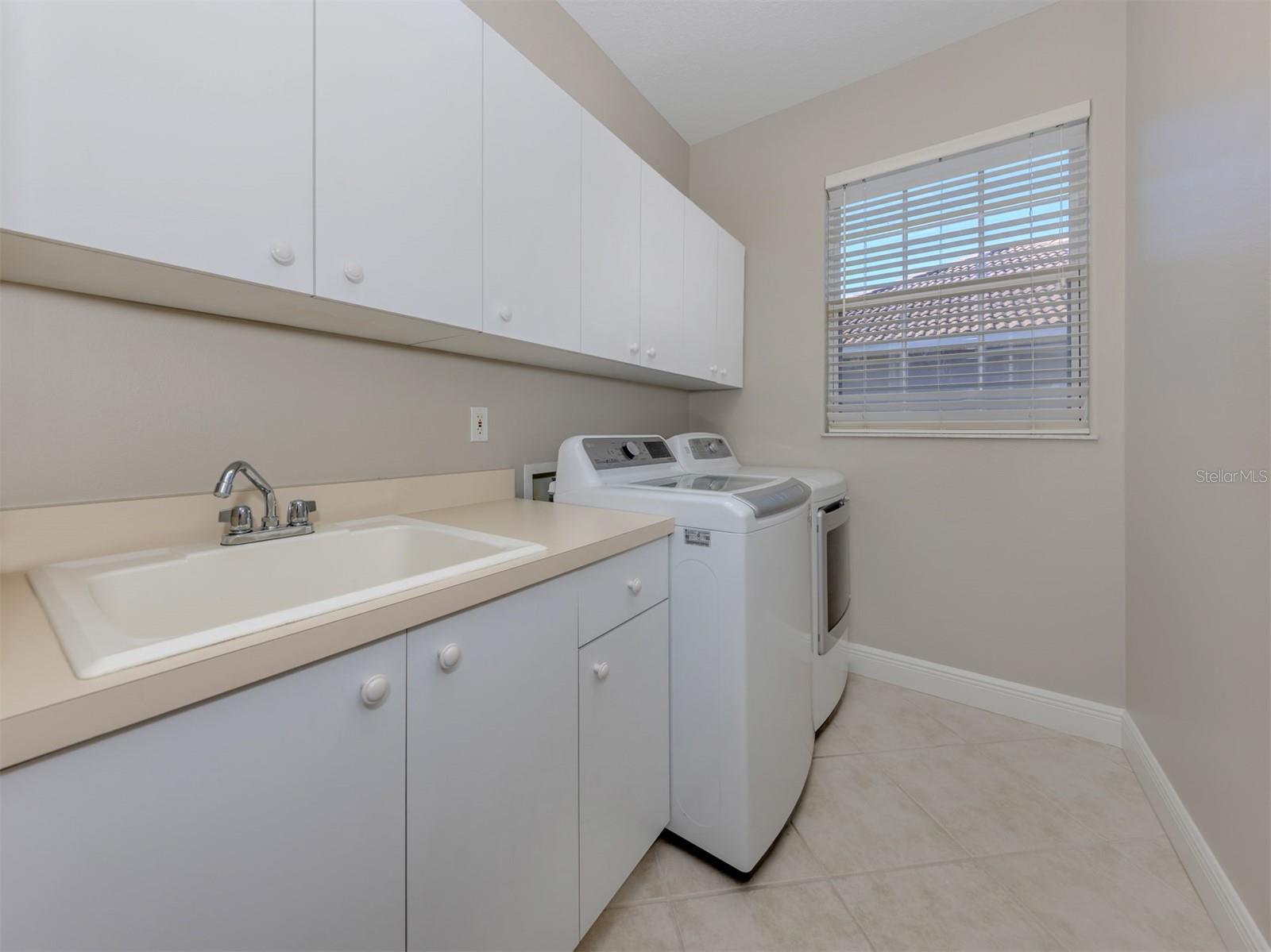 PARK TRACE ESTATES - Residential