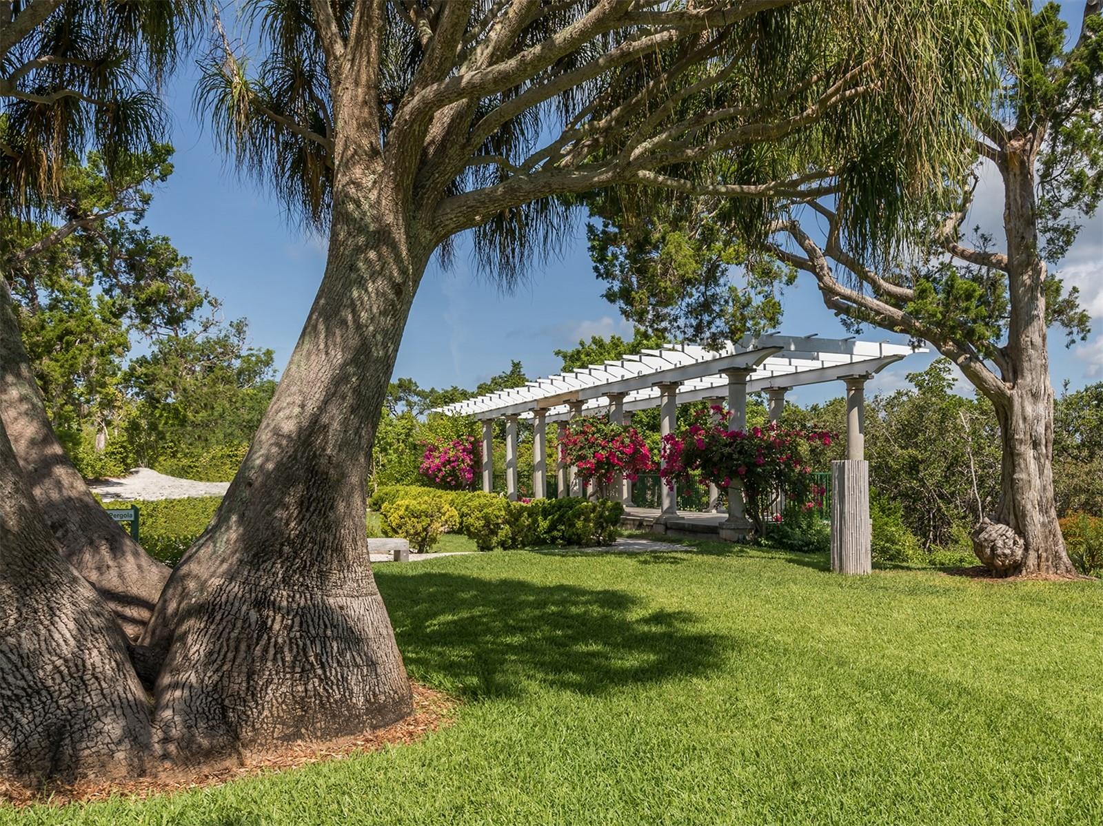 PARK TRACE ESTATES - Residential