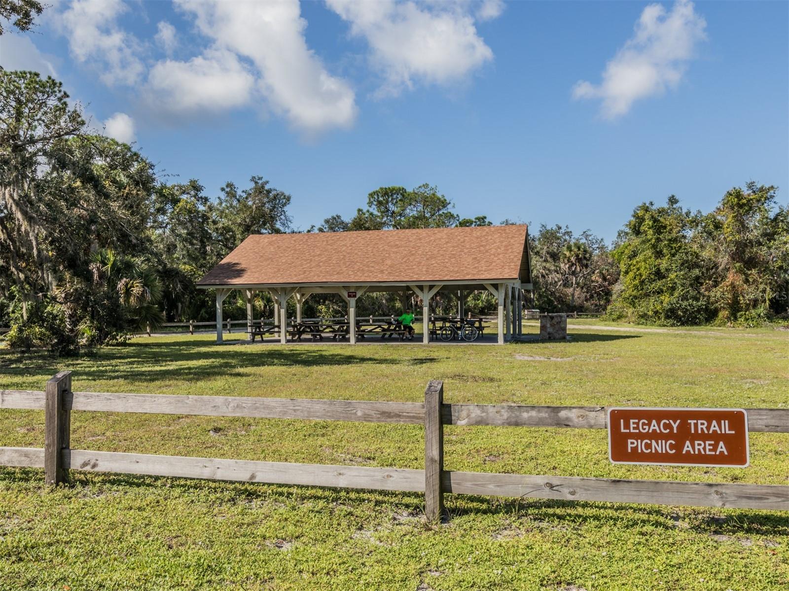 PARK TRACE ESTATES - Residential