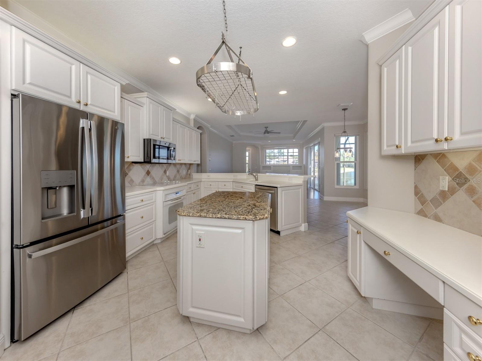 PARK TRACE ESTATES - Residential