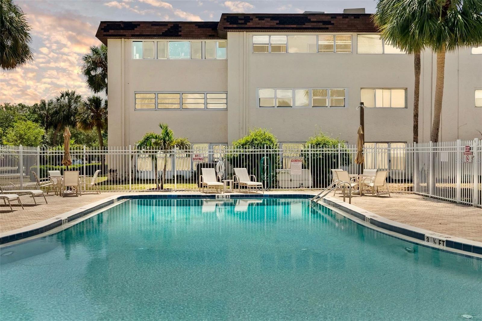 209 NE LINCOLN CIRCLE N 105