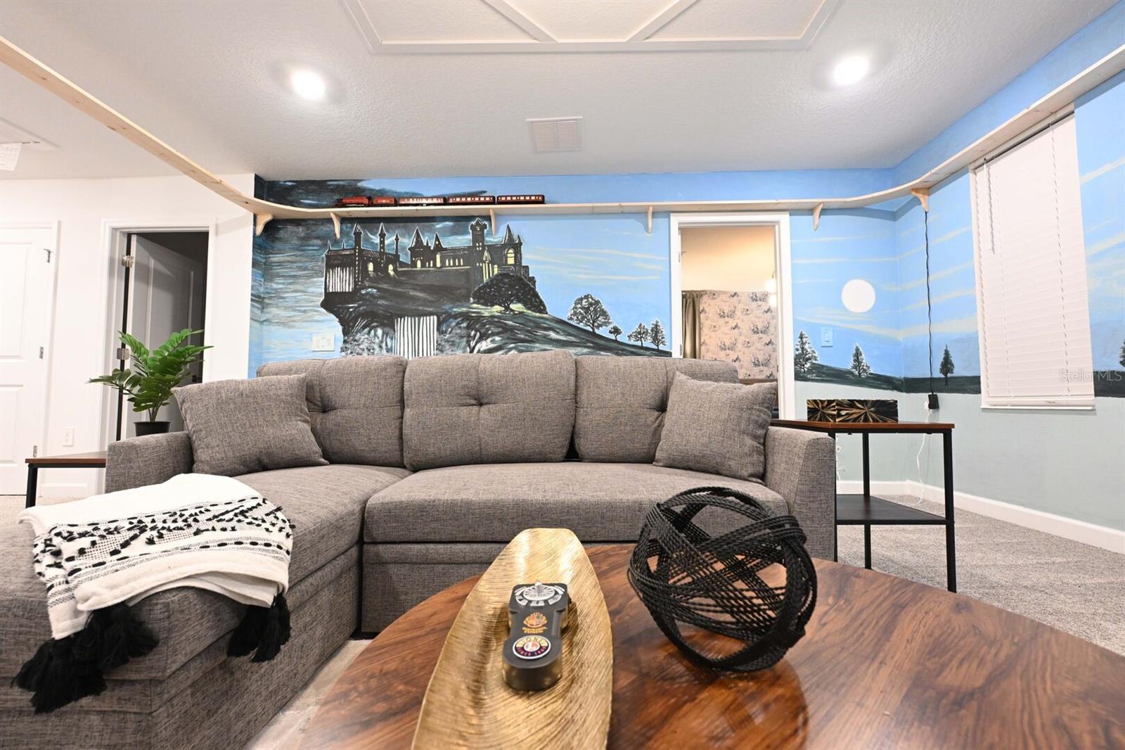 COVE/STOREY LAKE IV - Residential