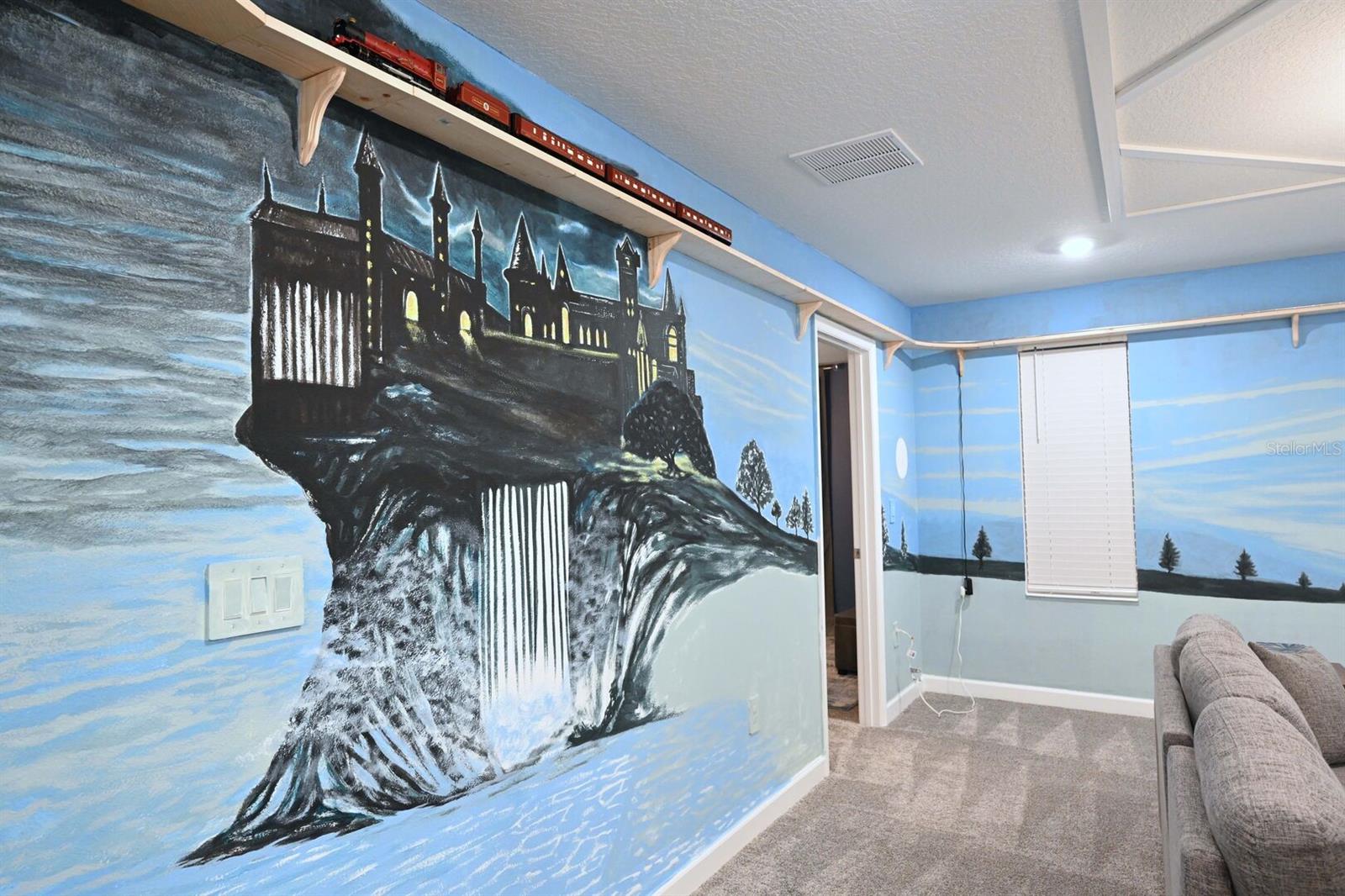 COVE/STOREY LAKE IV - Residential