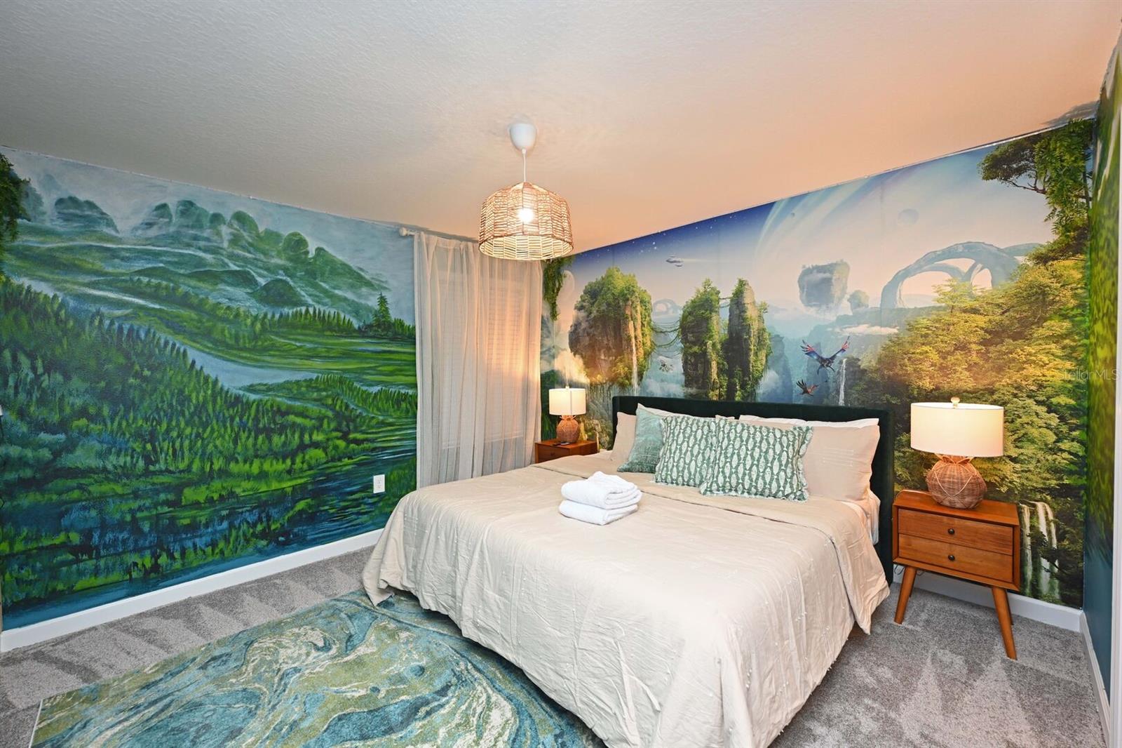 COVE/STOREY LAKE IV - Residential