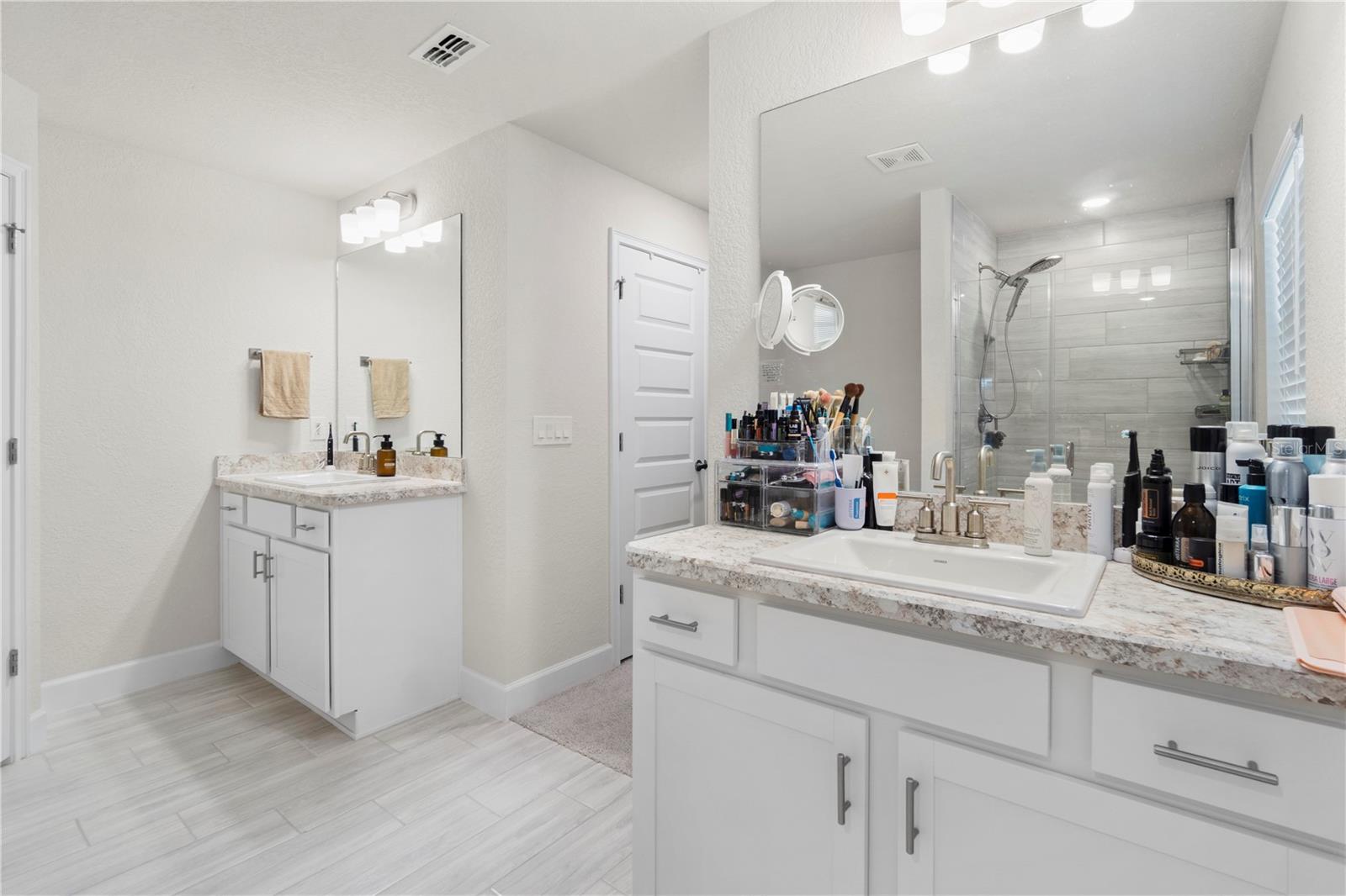 HIDDEN LAKE UN IV - Residential