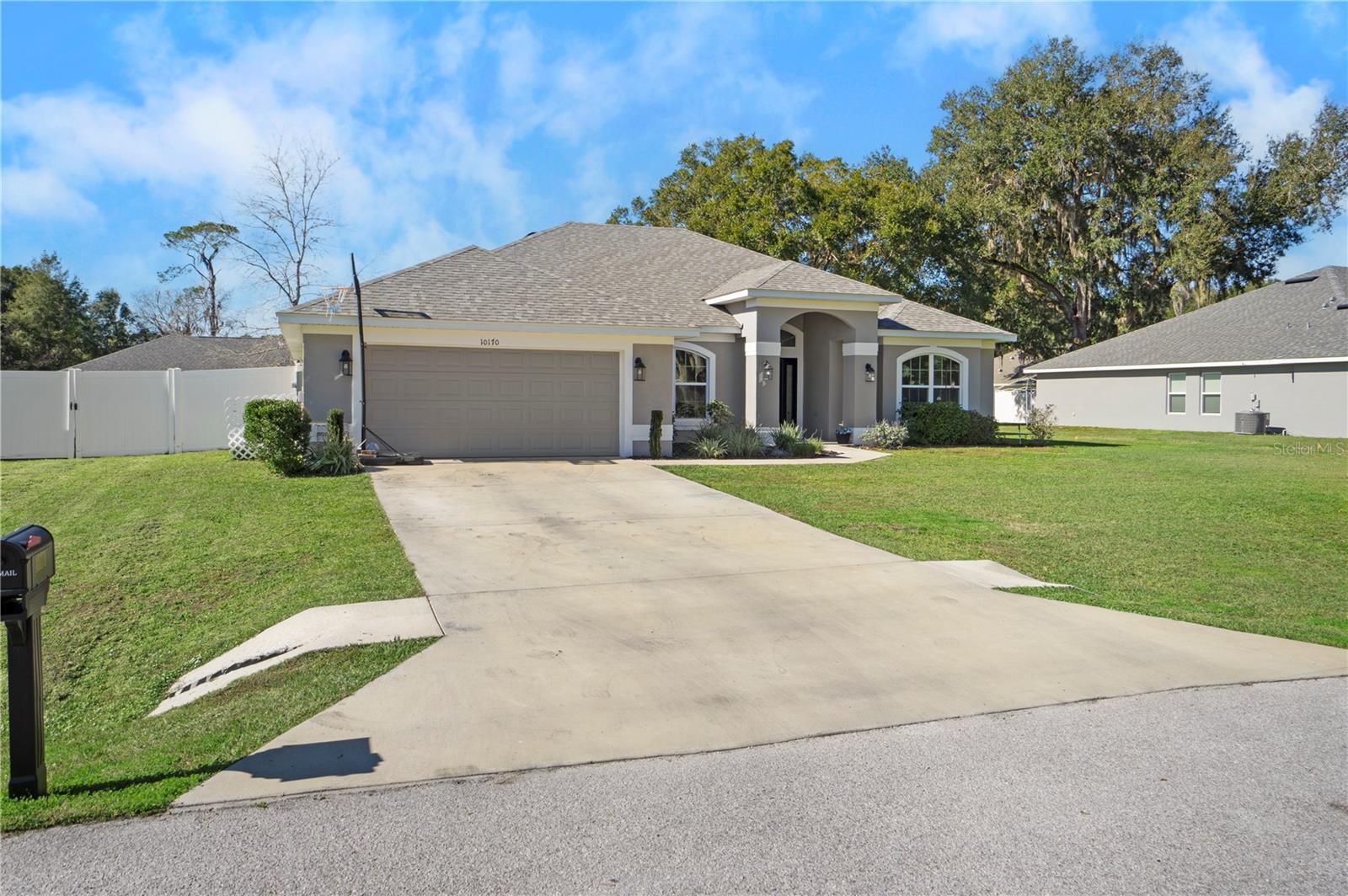 HIDDEN LAKE UN IV - Residential