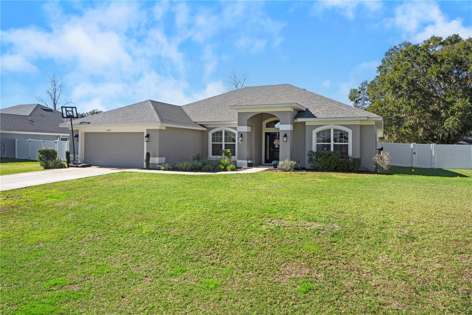 HIDDEN LAKE UN IV - Residential