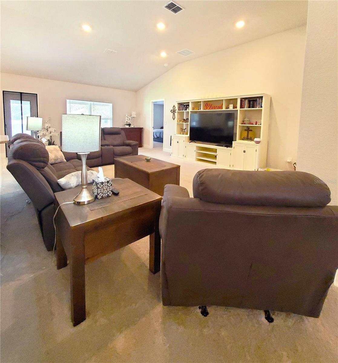 HIDDEN LAKE UN IV - Residential