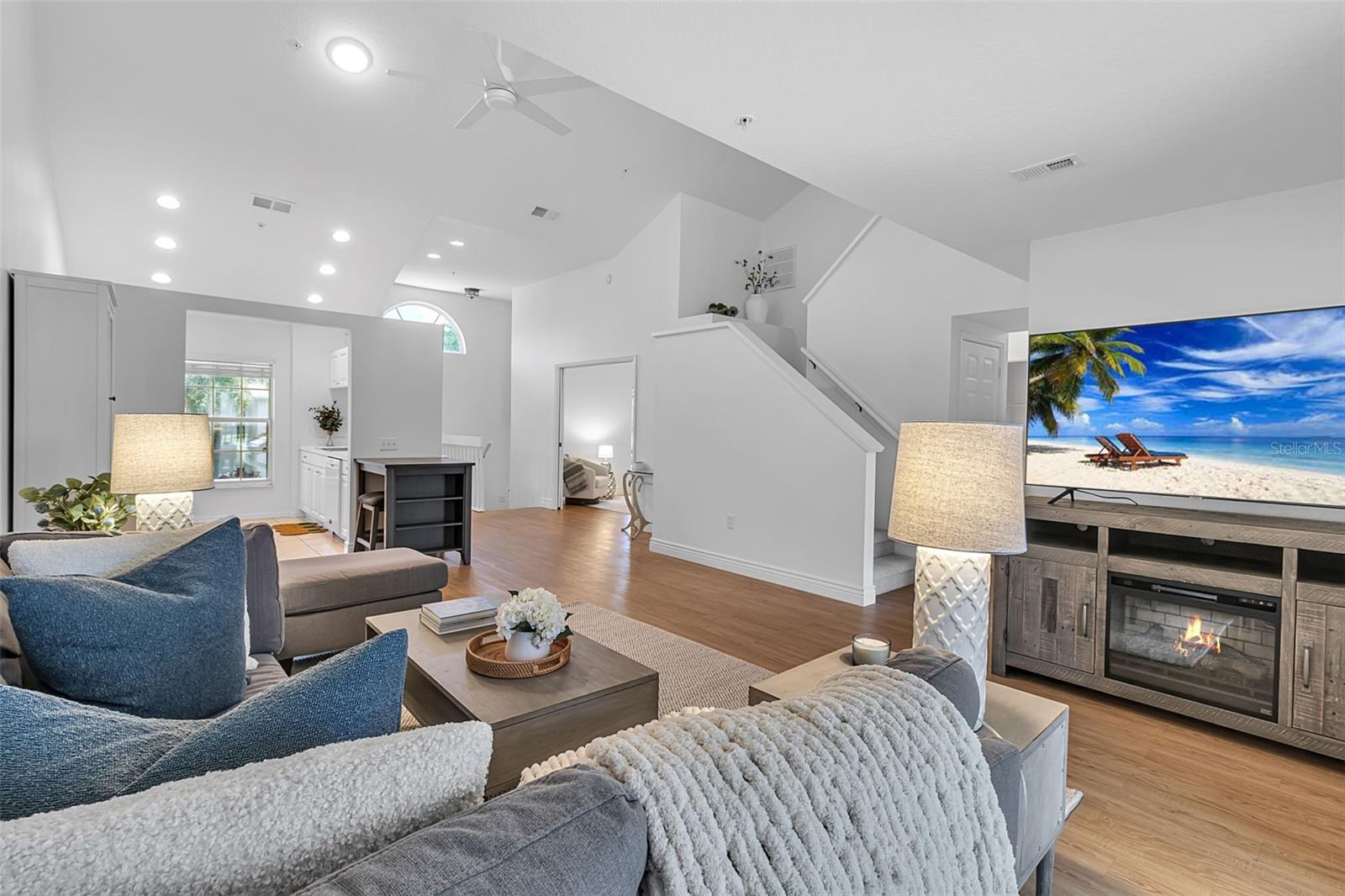 PINESTONE AT PALMER RANCH - Residential