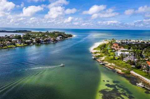 A home in LONGBOAT KEY