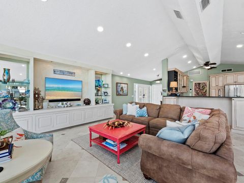 A home in LONGBOAT KEY