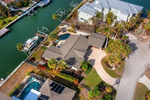 A home in LONGBOAT KEY