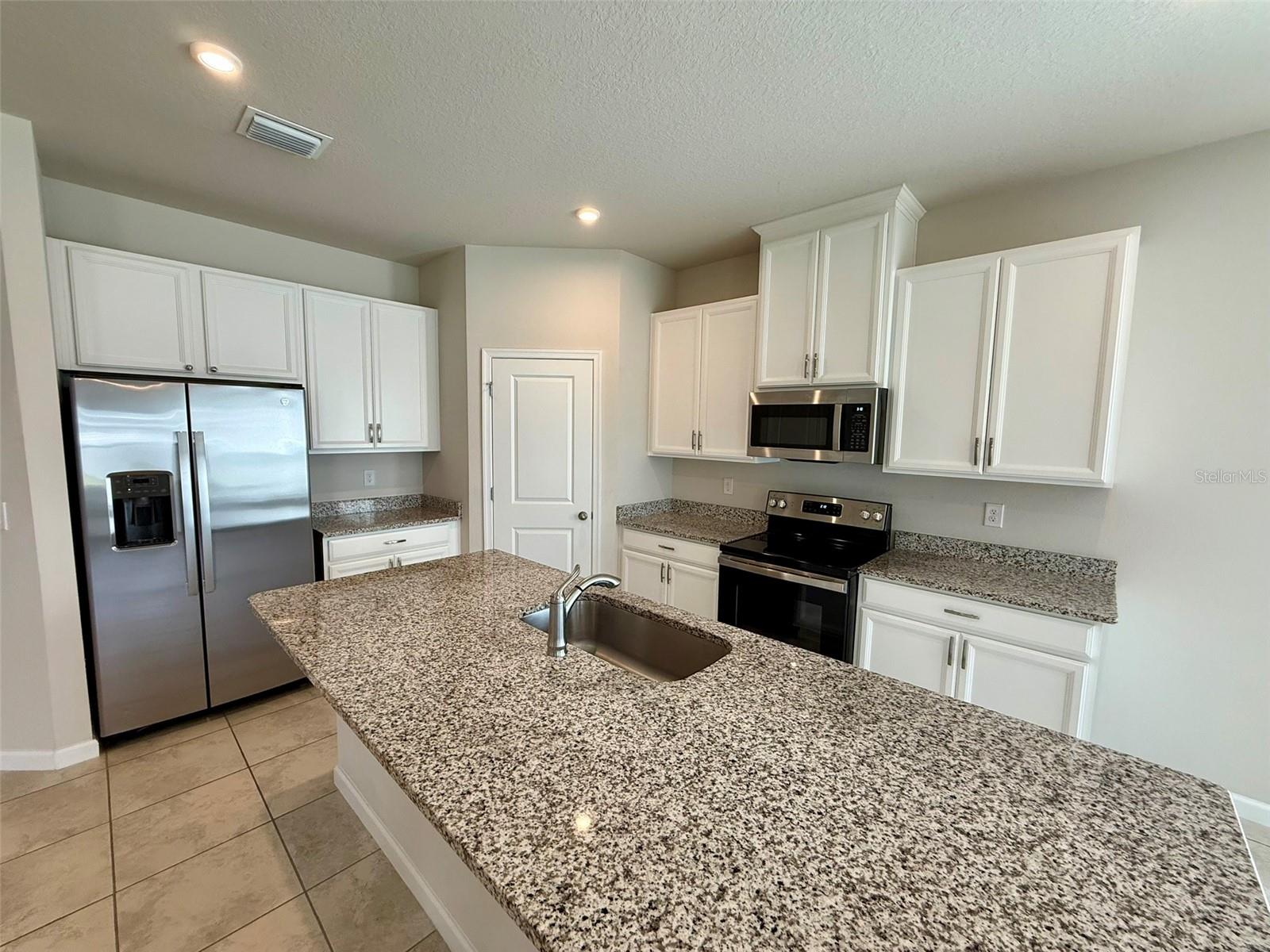 SIENA RESERVE PH 2C - Residential Lease