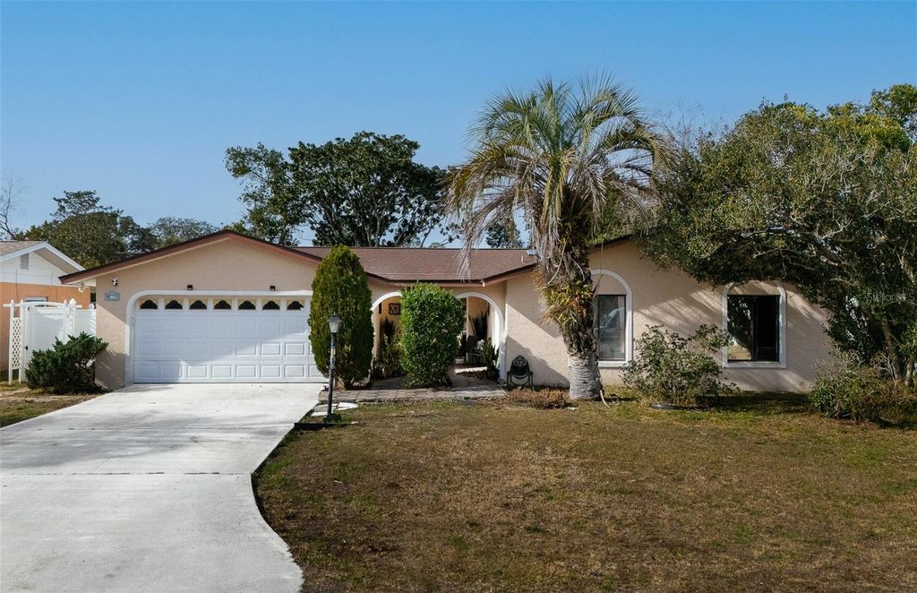 Photo of 55 Federal Ln, Palm Coast, FL 32137 (MLS # FC316120)