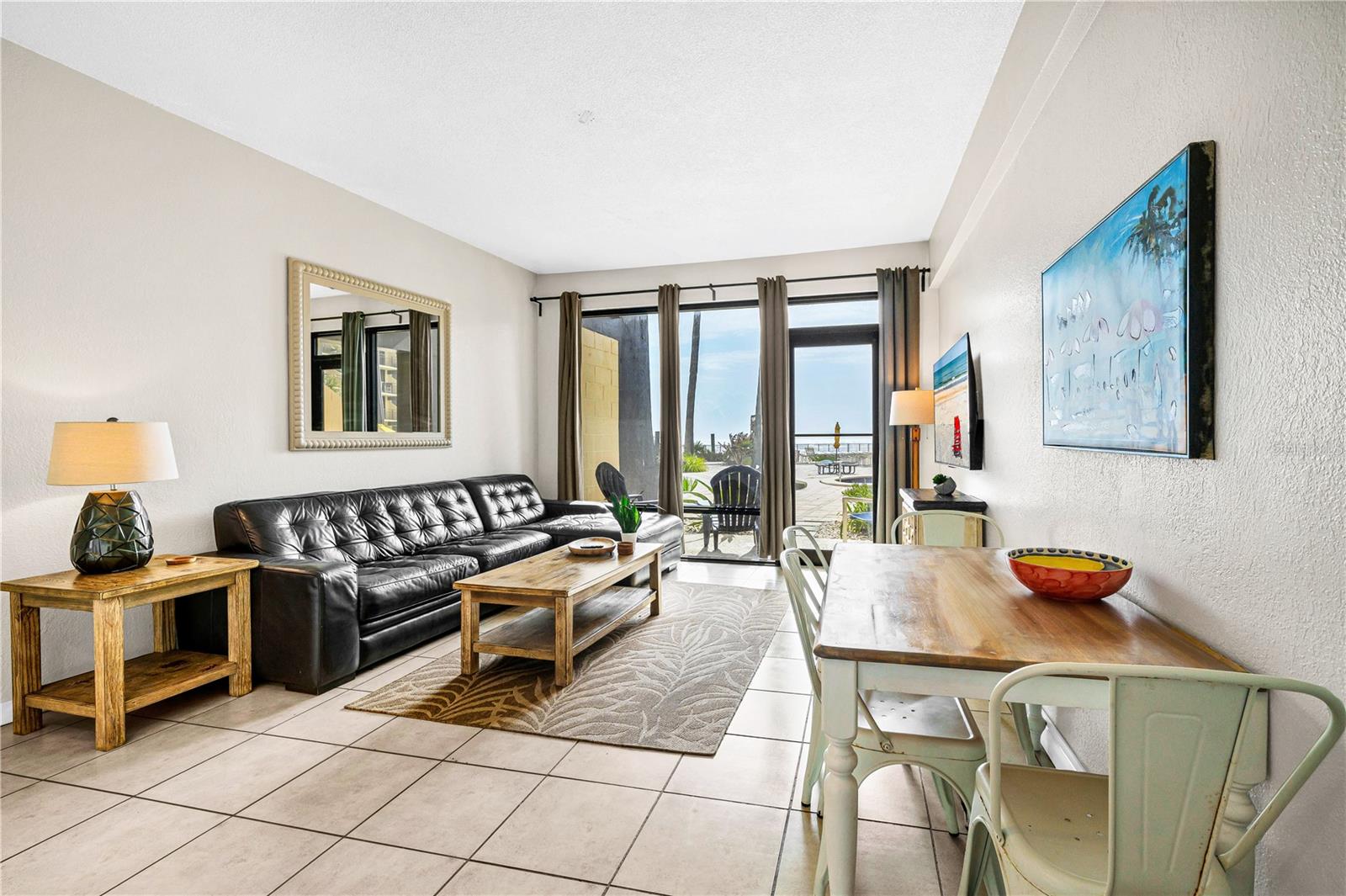 THE HAWAIIAN INN BEACH RESORT - Residential