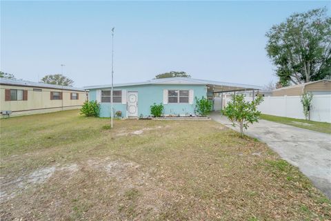 A home in LAKE ALFRED