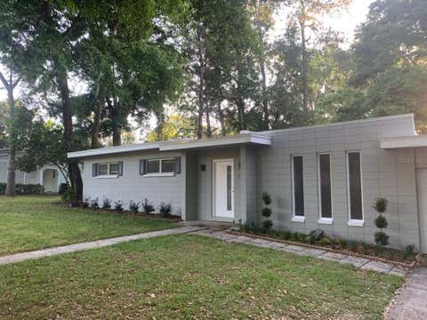 Photo of 2221 NW 54th Terrace, Gainesville, FL 32605 (MLS # GC541958)