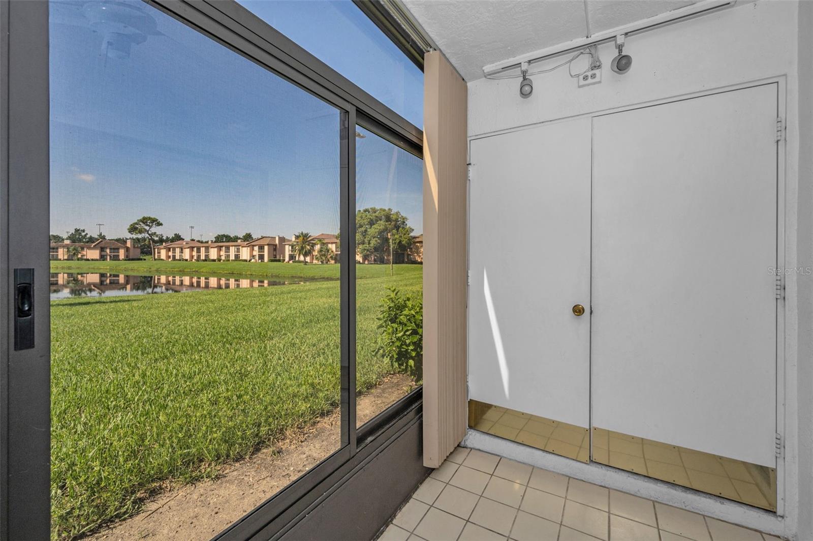 EAST LAKE WOODLANDS CONDO - Residential