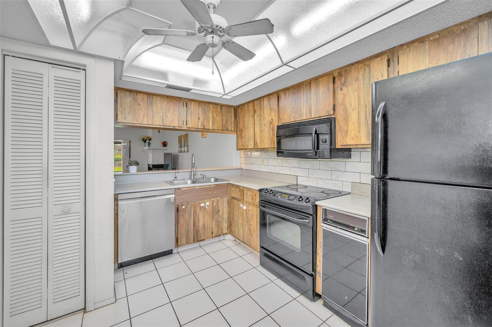 EAST LAKE WOODLANDS CONDO - Residential