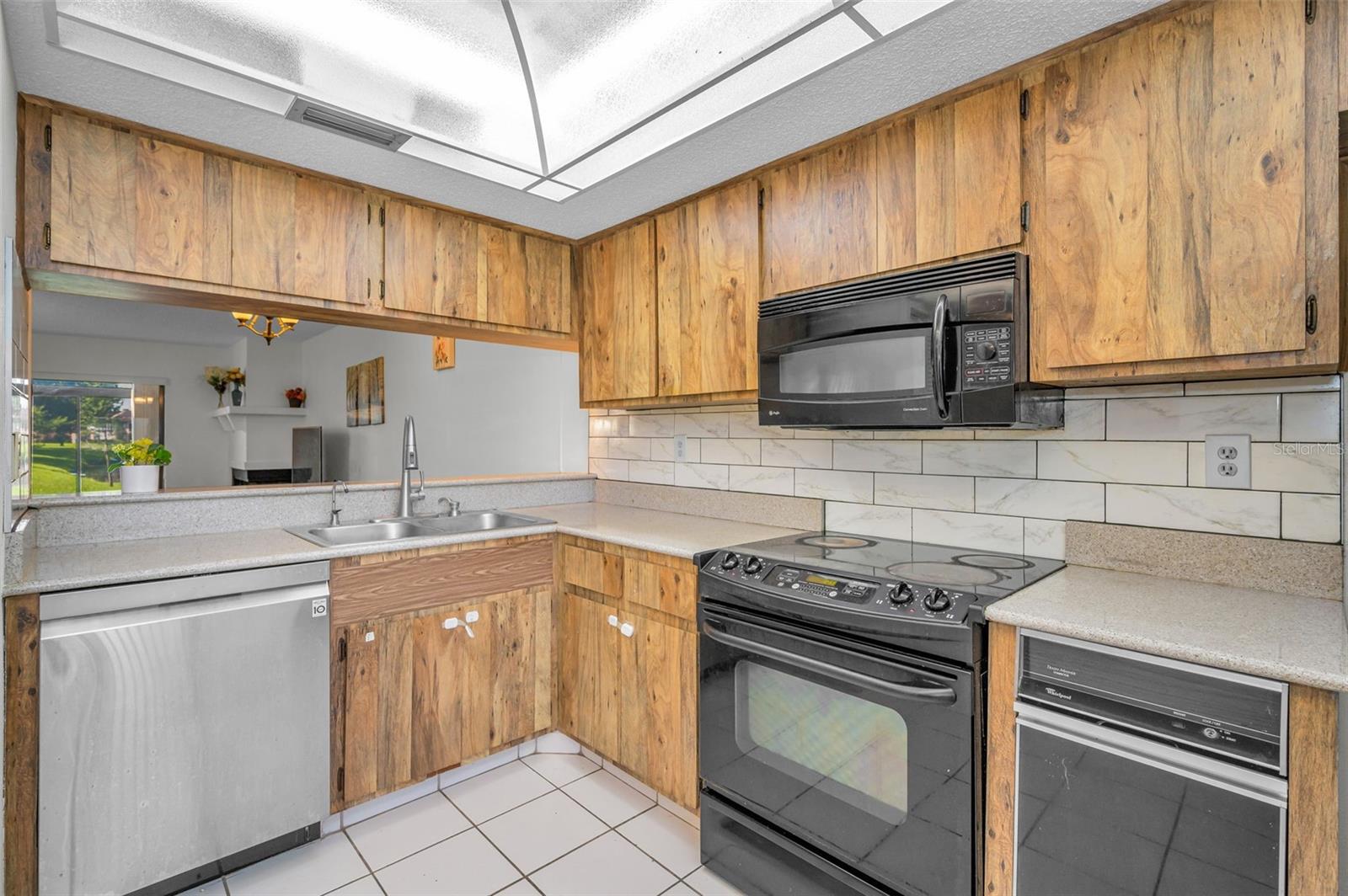 EAST LAKE WOODLANDS CONDO - Residential