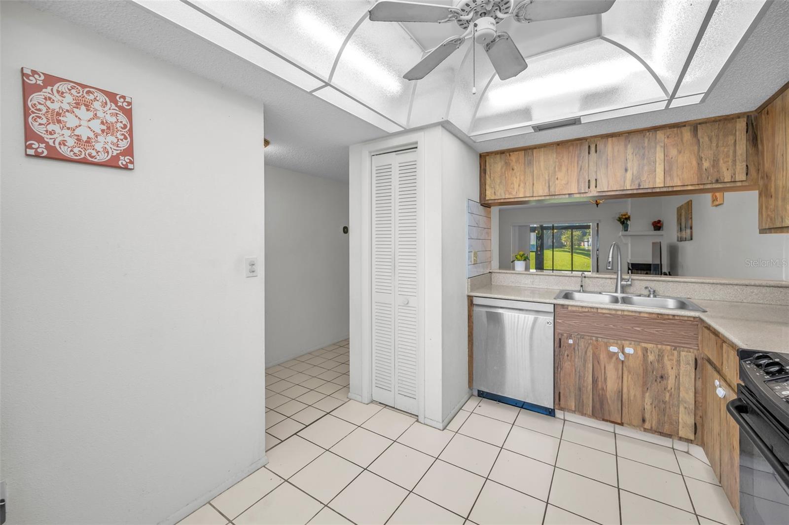 EAST LAKE WOODLANDS CONDO - Residential