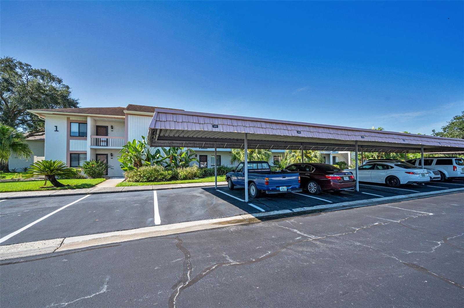 EAST LAKE WOODLANDS CONDO - Residential