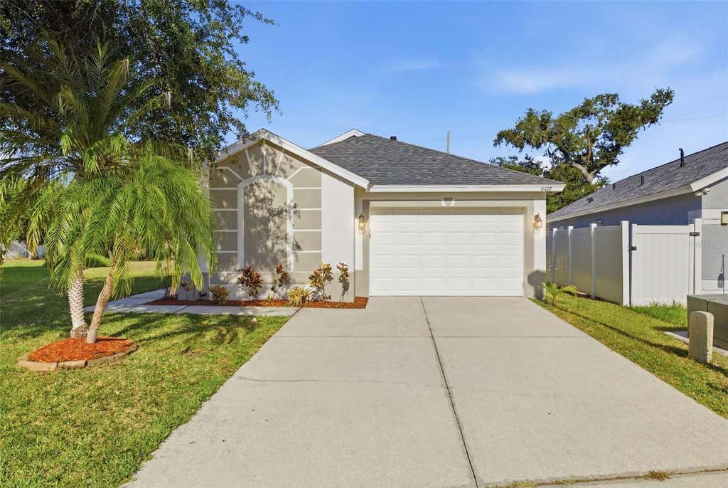 Photo of 6412 Coral Creek Court, Ellenton, FL 34222 (MLS # A4699159)