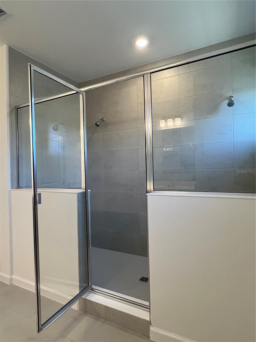 HILLS OF MINNEOLA - Residential