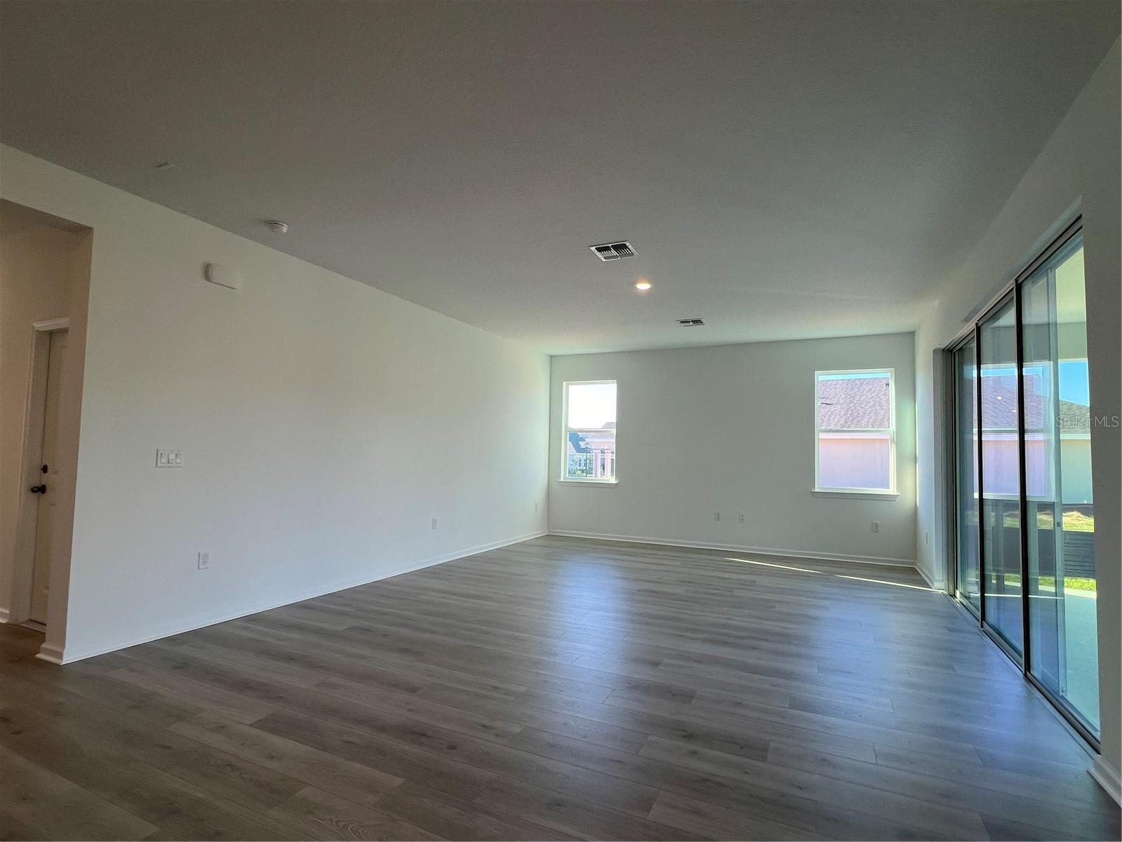 HILLS OF MINNEOLA - Residential