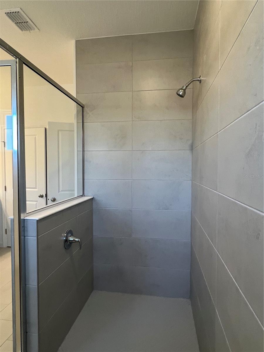 HILLS OF MINNEOLA - Residential