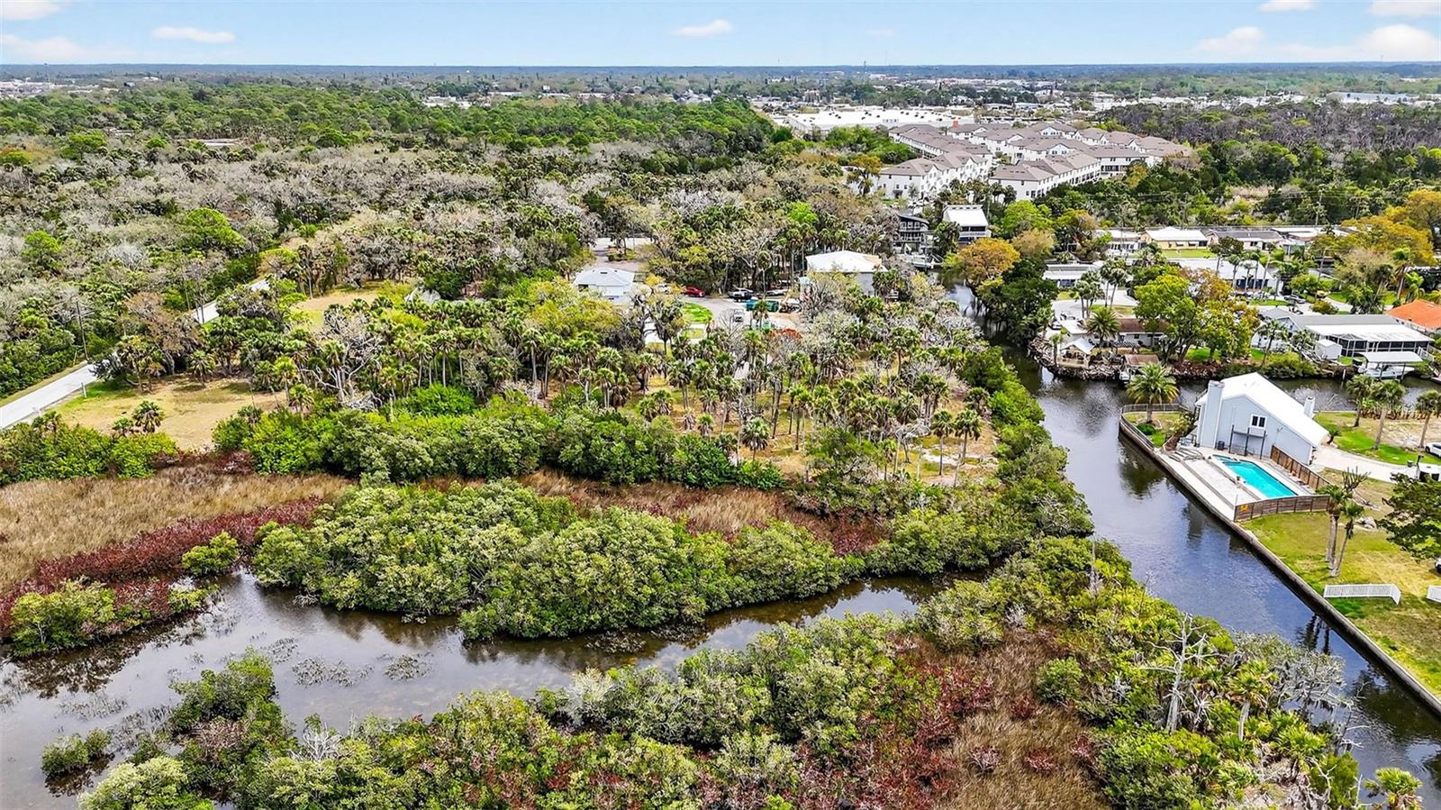 TREASURE COVE - Land