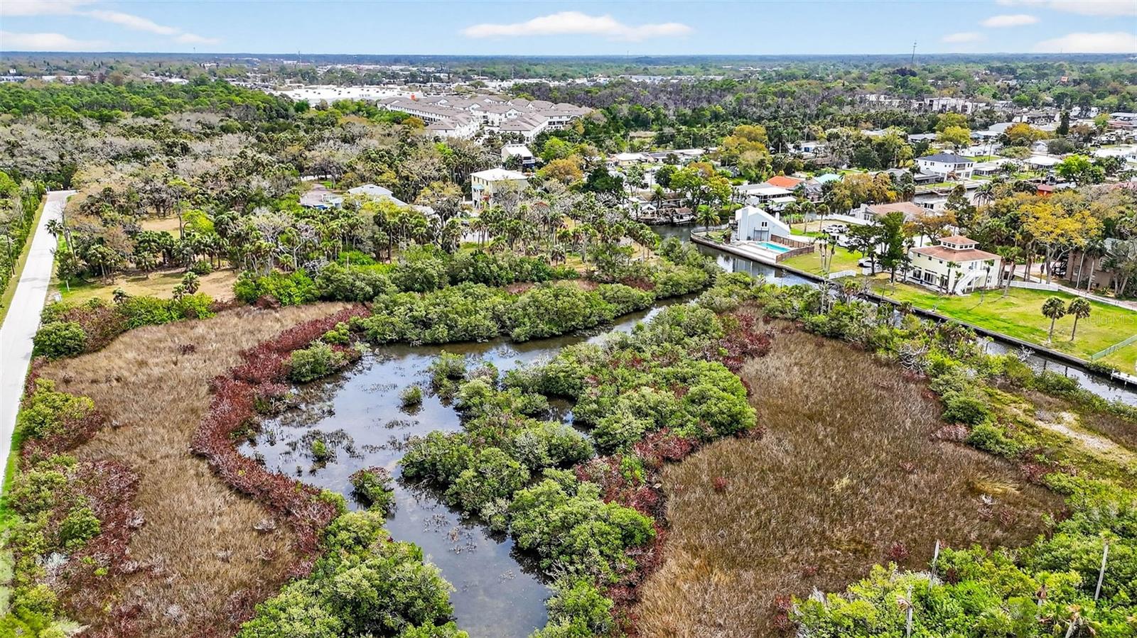 TREASURE COVE - Land