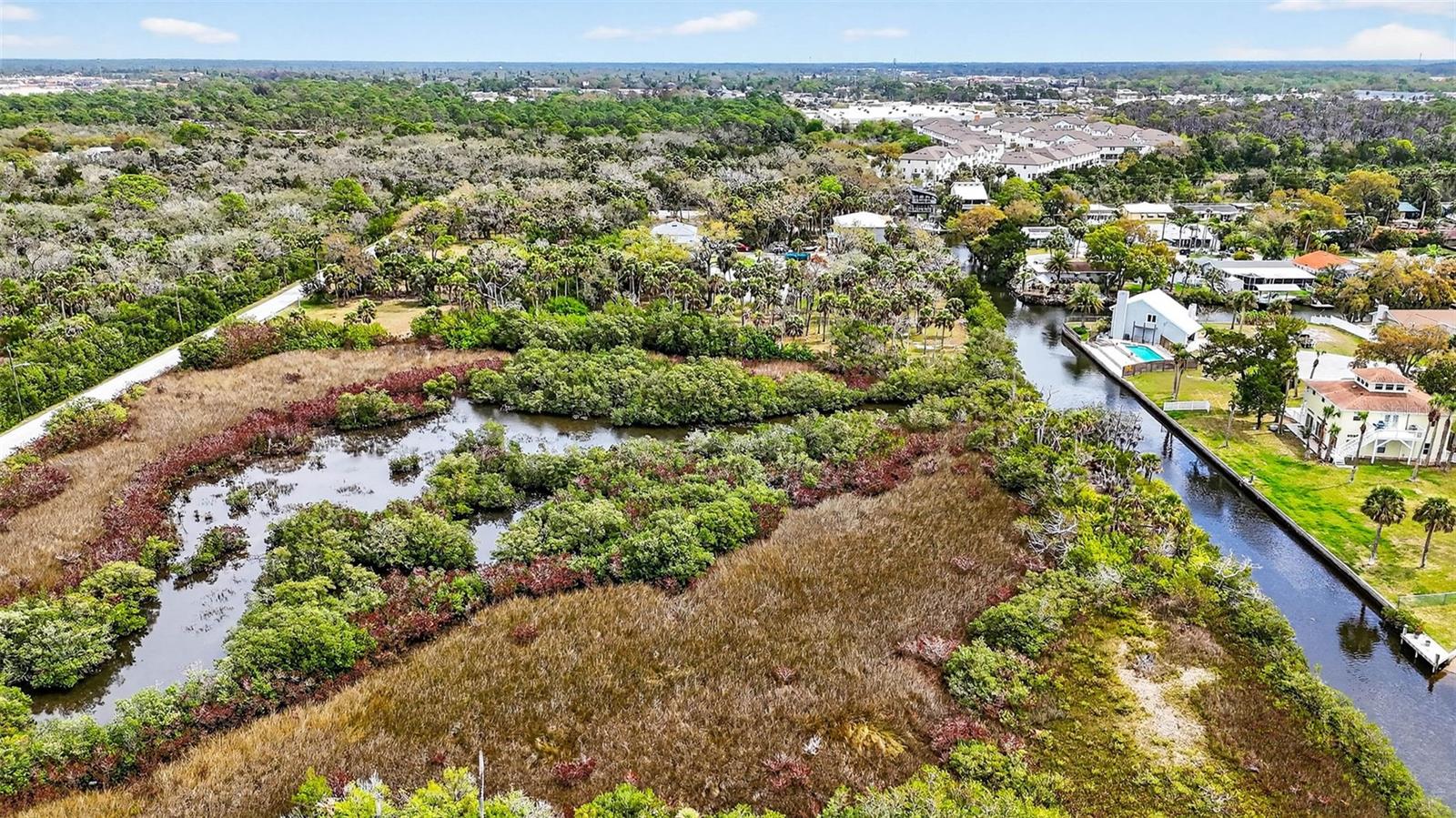 TREASURE COVE - Land