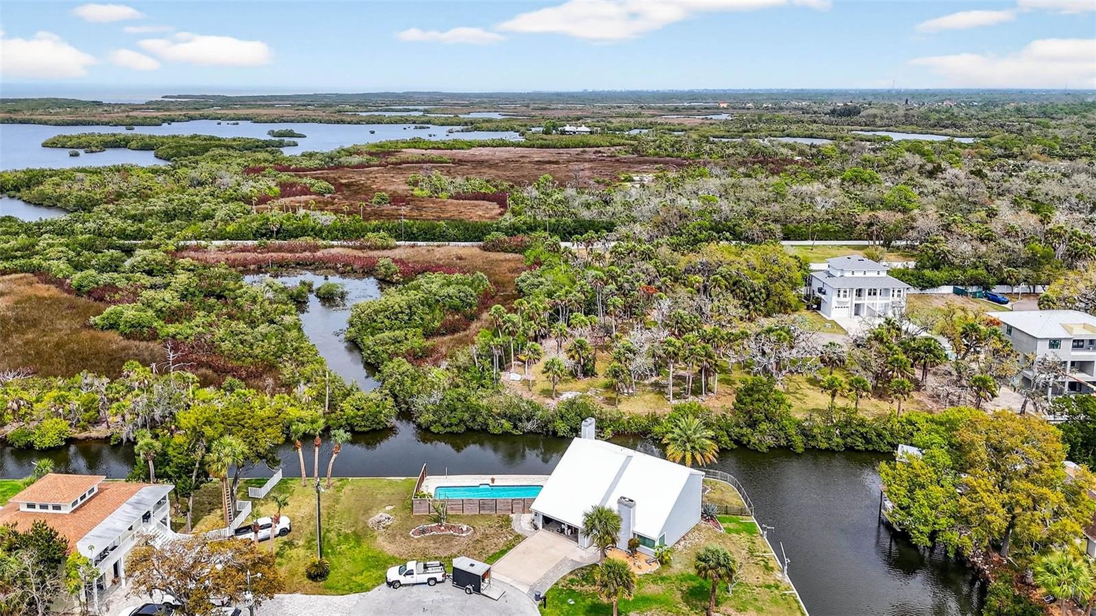 TREASURE COVE - Land