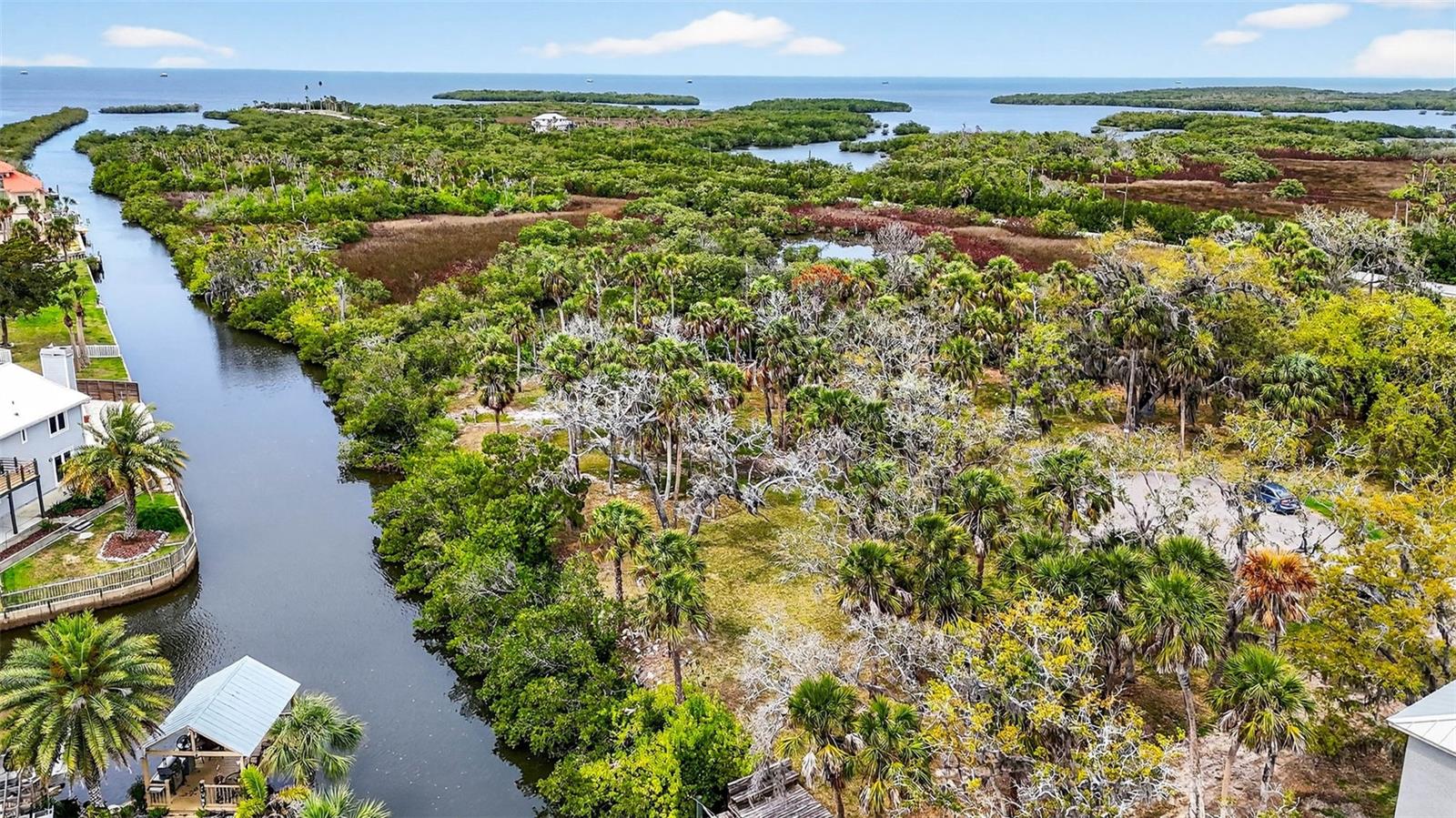 TREASURE COVE - Land