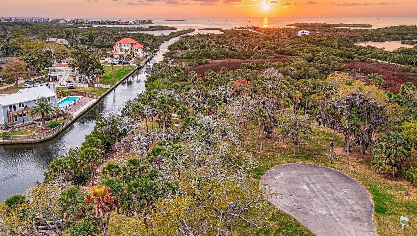 TREASURE COVE - Land