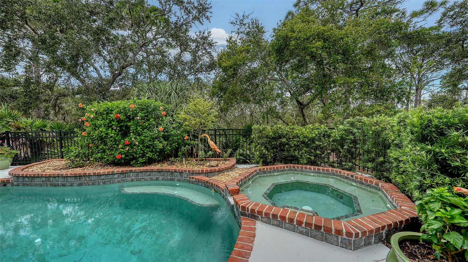 BISHOPSCOURT AT THE OAKS PRESERVE - Residential