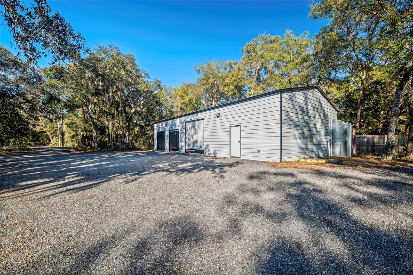 VAILL POINT TERRACE - Residential