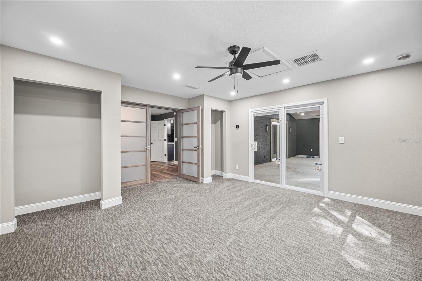 VAILL POINT TERRACE - Residential