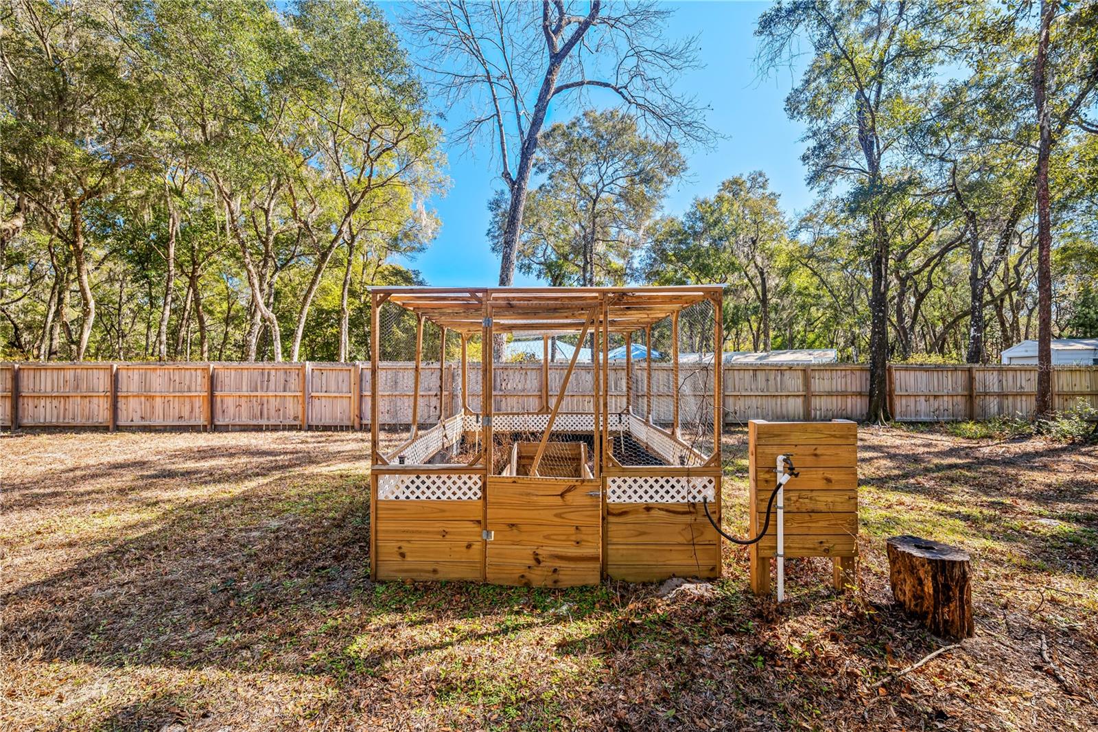 VAILL POINT TERRACE - Residential